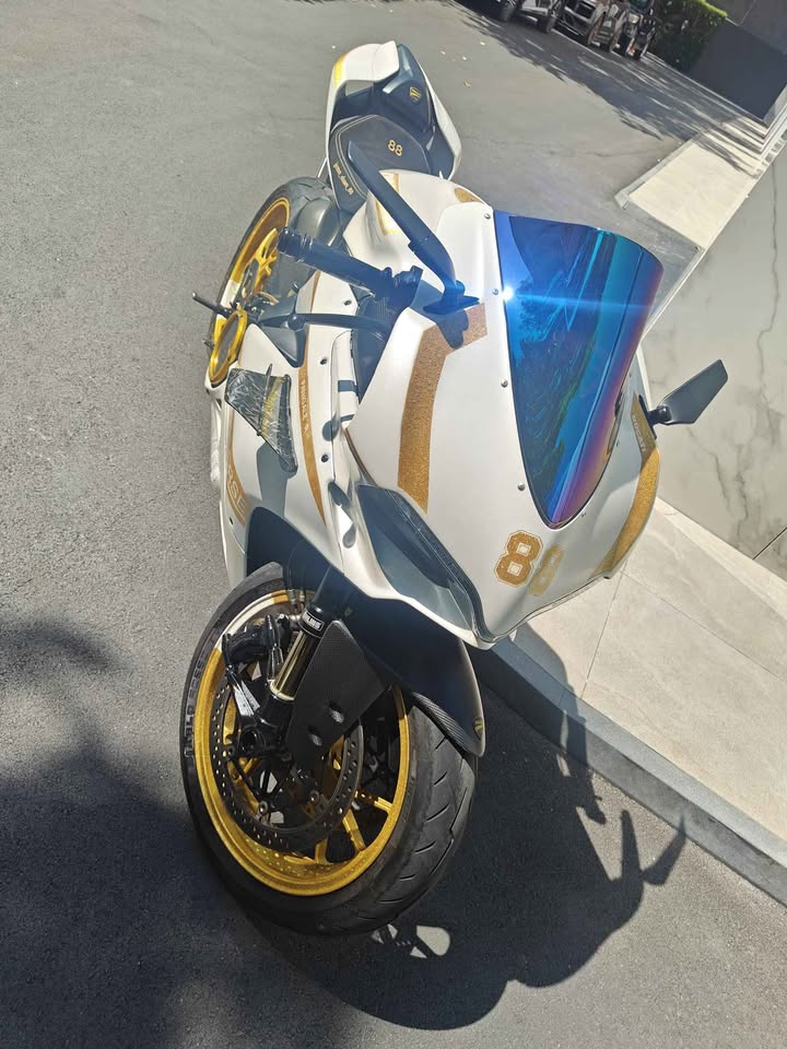 2015 Ducati Panigale R