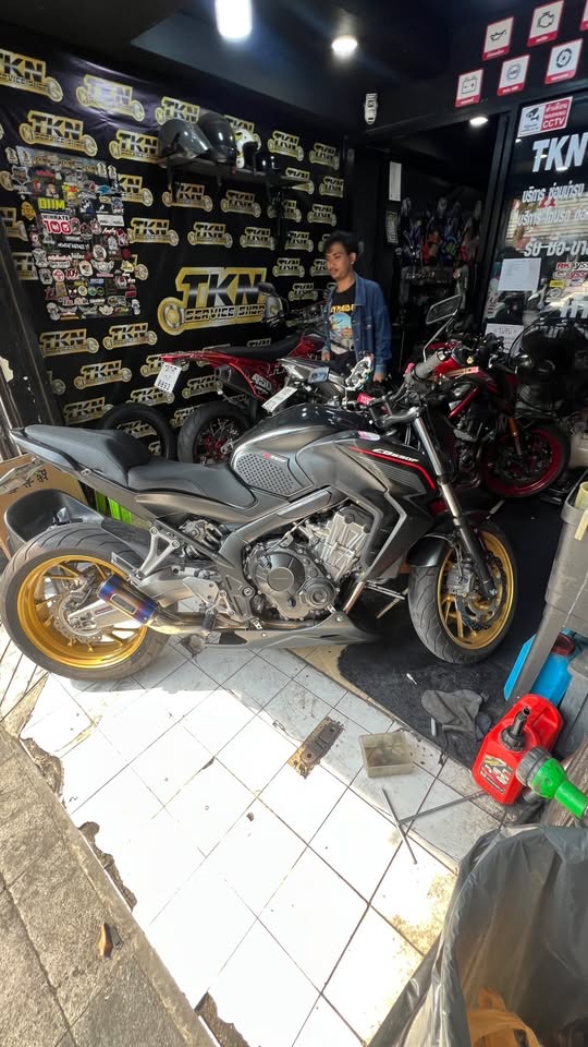 2013 Honda CB650F gallery 6