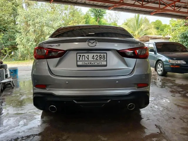 2017 Mazda 2 Sedan gallery 4