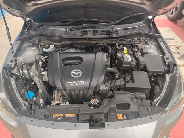 2017 Mazda 2 Sedan gallery 5